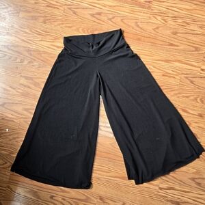 Black Wide-Leg Yoga Pants